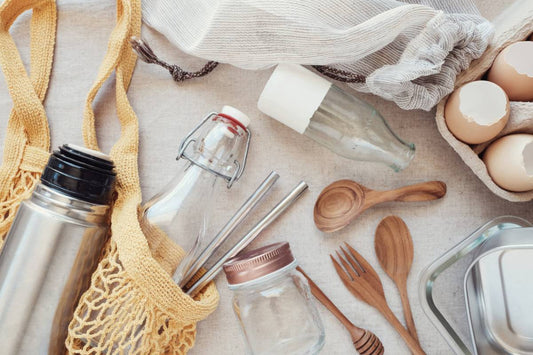 Zéro déchet en cuisine : 7 astuces pour ne rien gaspiller avec bocaux réutilisables et ustensiles écologiques