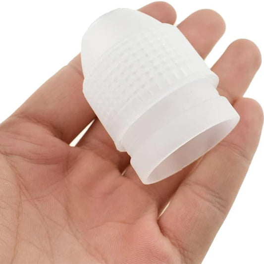 Adaptateurs pour Douilles en plastique blanc tenue dans la main pour ustensiles de chef