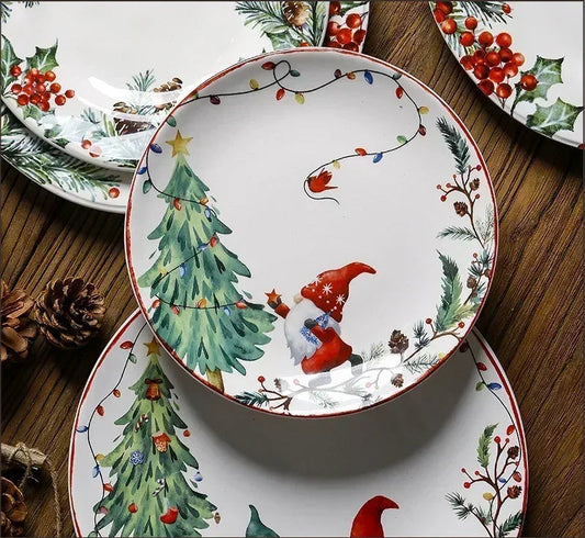 Assiette Noël en Céramique avec motifs festifs ajoutant une touche décorative sur une table de fête 11".