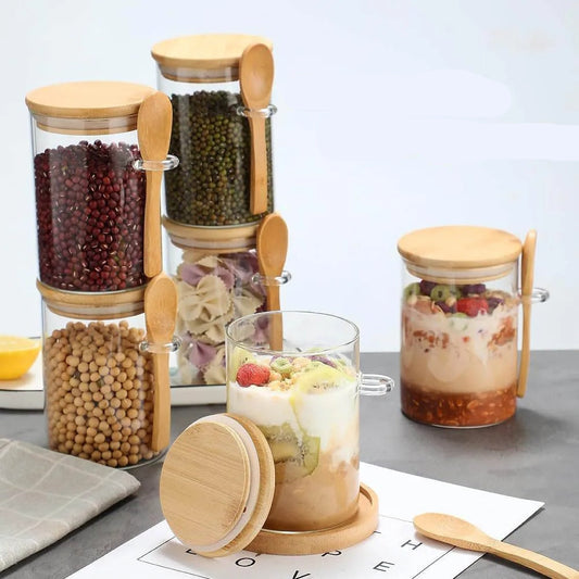 Bocaux en Verre Hermétiques 280 ml avec Cuillère – Lot de 4, parfaits pour ranger des aliments et des ingrédients.