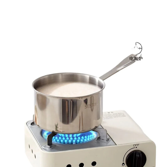 Casserole en acier inoxydable de qualité supérieure 12/14/16 cm sur un feu, idéale pour la cuisson précise