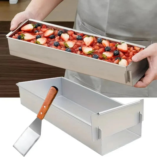 Moule à Tiramisu Antiadhésif – Démoulage Facile moule rectangulaire inox avec spatule, tiramisu aux fraises et myrtilles