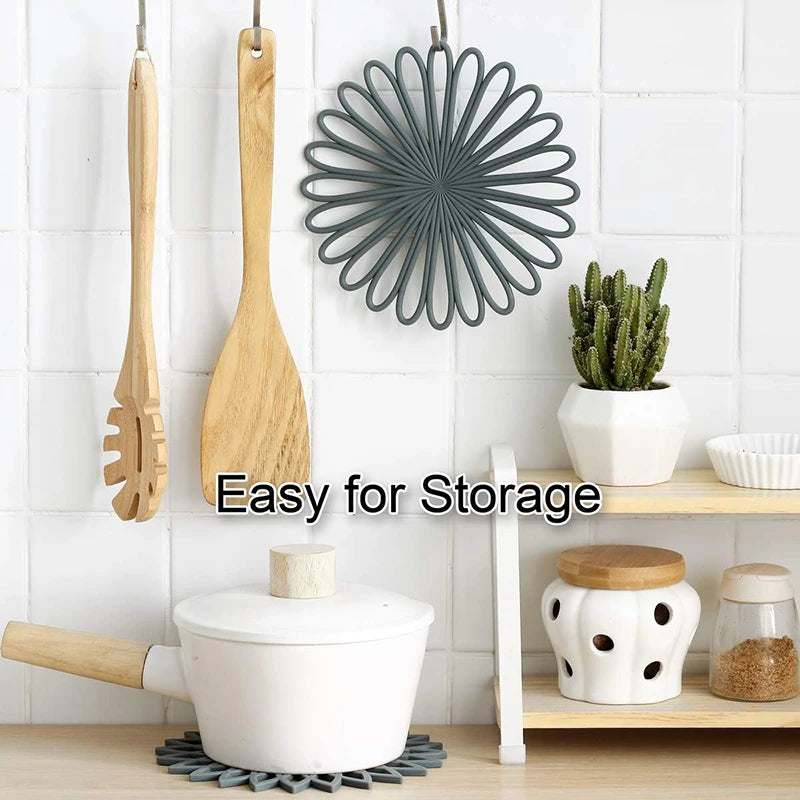 Dessous de Plat Silicone – Protection Table gris en forme de fleur, antidérapant et résistant à la chaleur, rangement mural