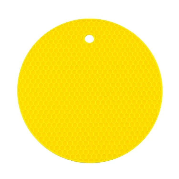 Dessous de Plat Silicone 18cm – Antidérapant & Résistant. Rond jaune texturé effet nid d'abeille avec trou de suspension