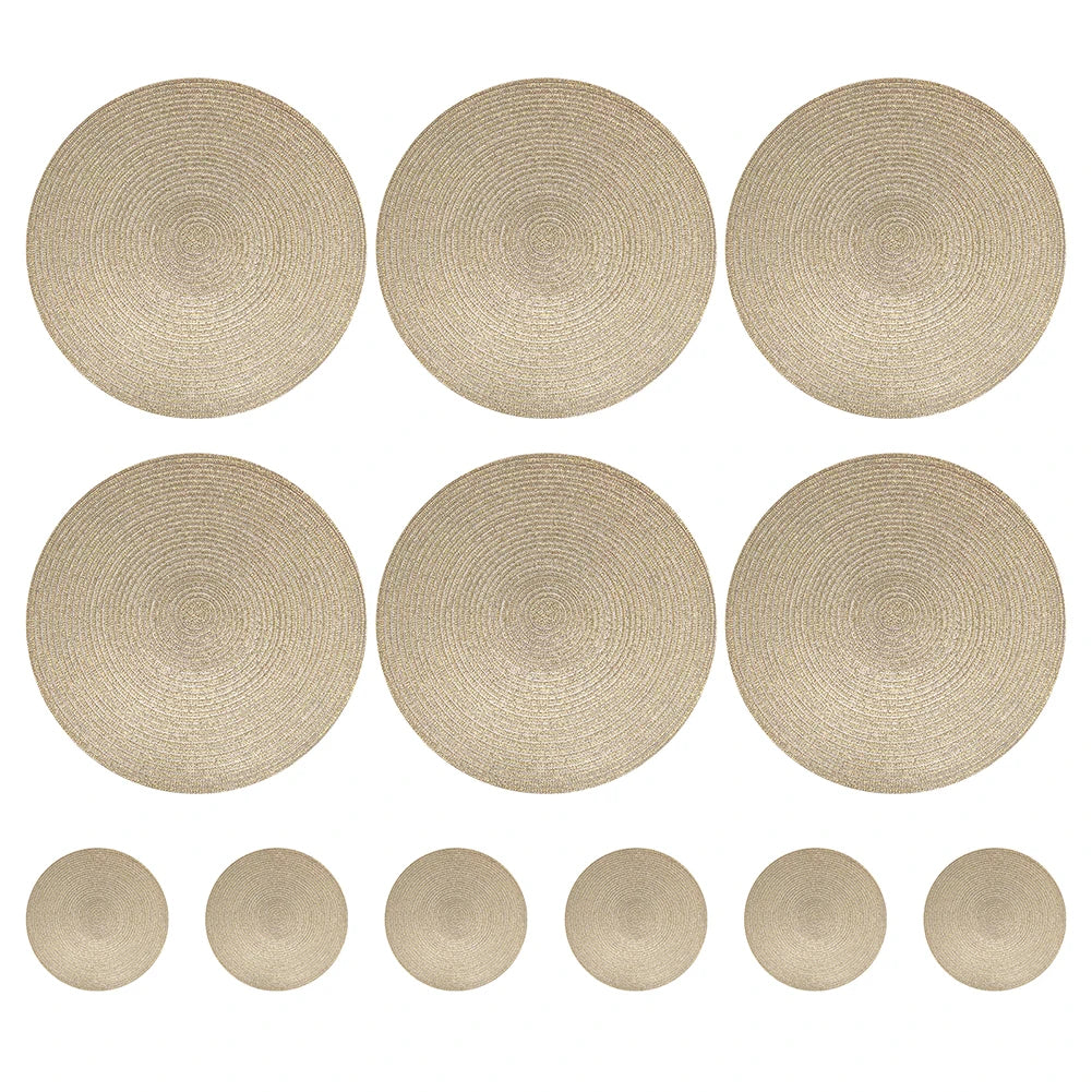 Set 6 Napperons & 6 Dessous de Verre – Tressé, Moderne. Six napperons ronds et six dessous de verre tressés beige pour table