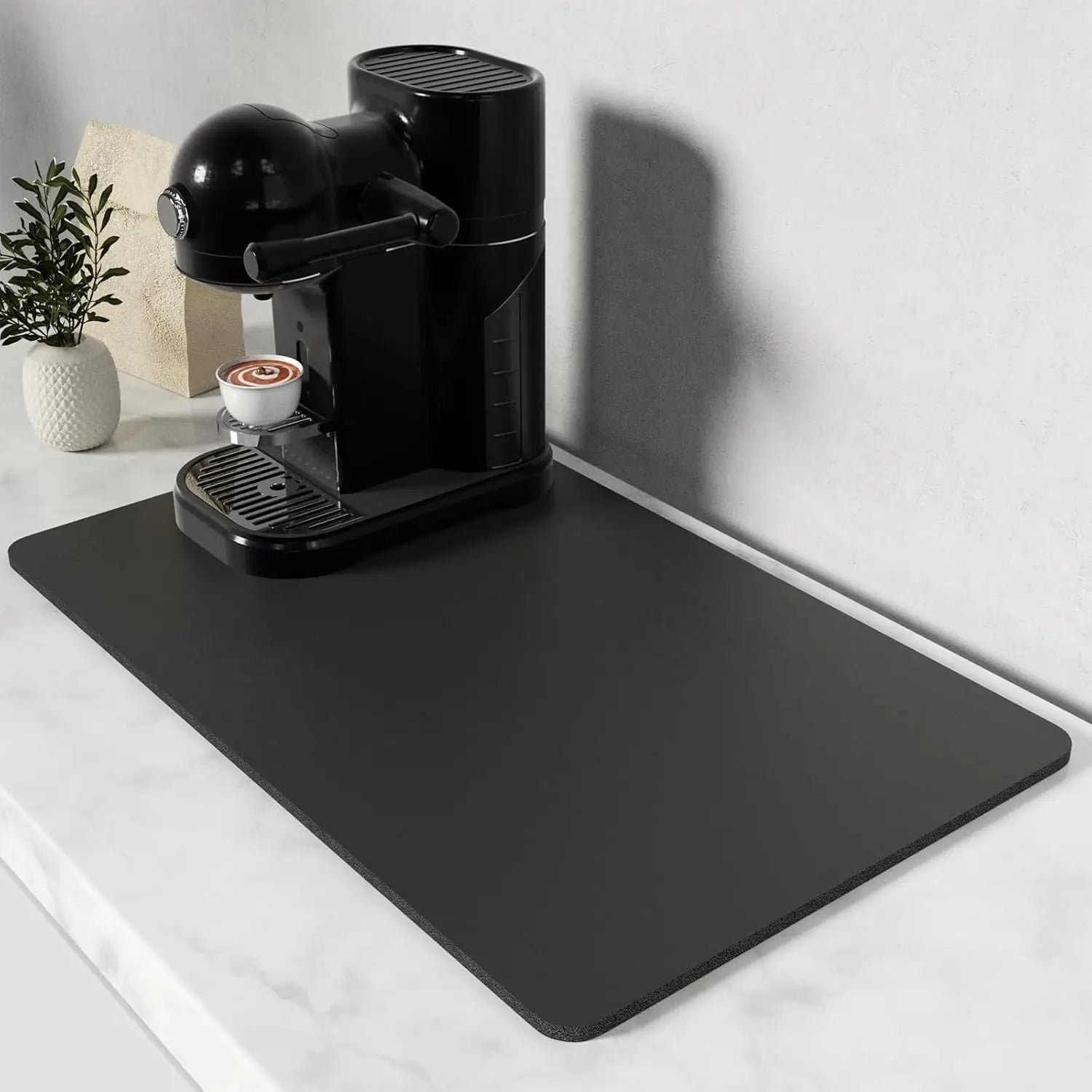 Machine à espresso noire sur Tapis de Séchage Cuisine – Antidérapant, Écologique noir, grand, protège plan de travail
