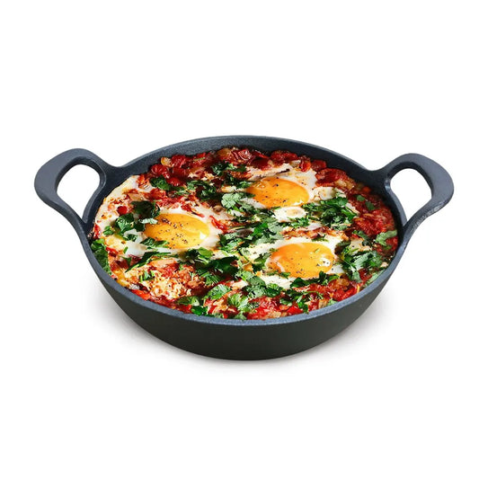 Faitout en Fonte 34 cm – Tous Feux Dont Induction avec œufs et sauce tomate mijotée