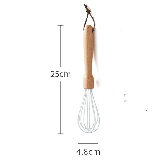 Fouet en Bois Naturel – Ustensile Écologique et Durable avec poignée en bois et fil métallique blanc