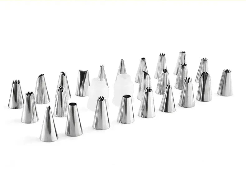 Kit pâtisserie professionnel avec diverses douilles en métal pour la décoration de gâteaux