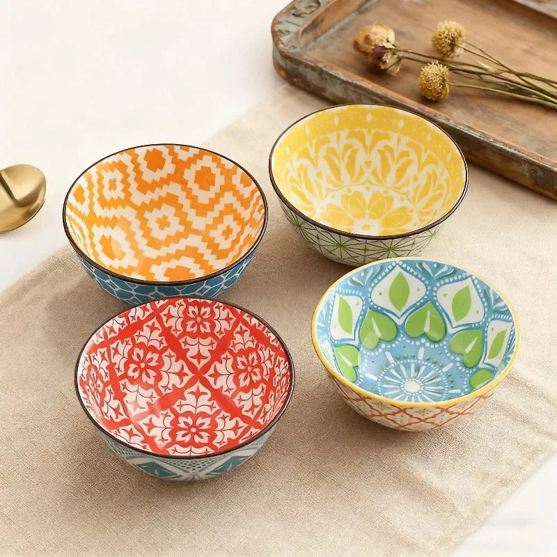 Lot de 4 Bols en Céramique Colorés avec des motifs vibrants pour servir vos plats préférés
