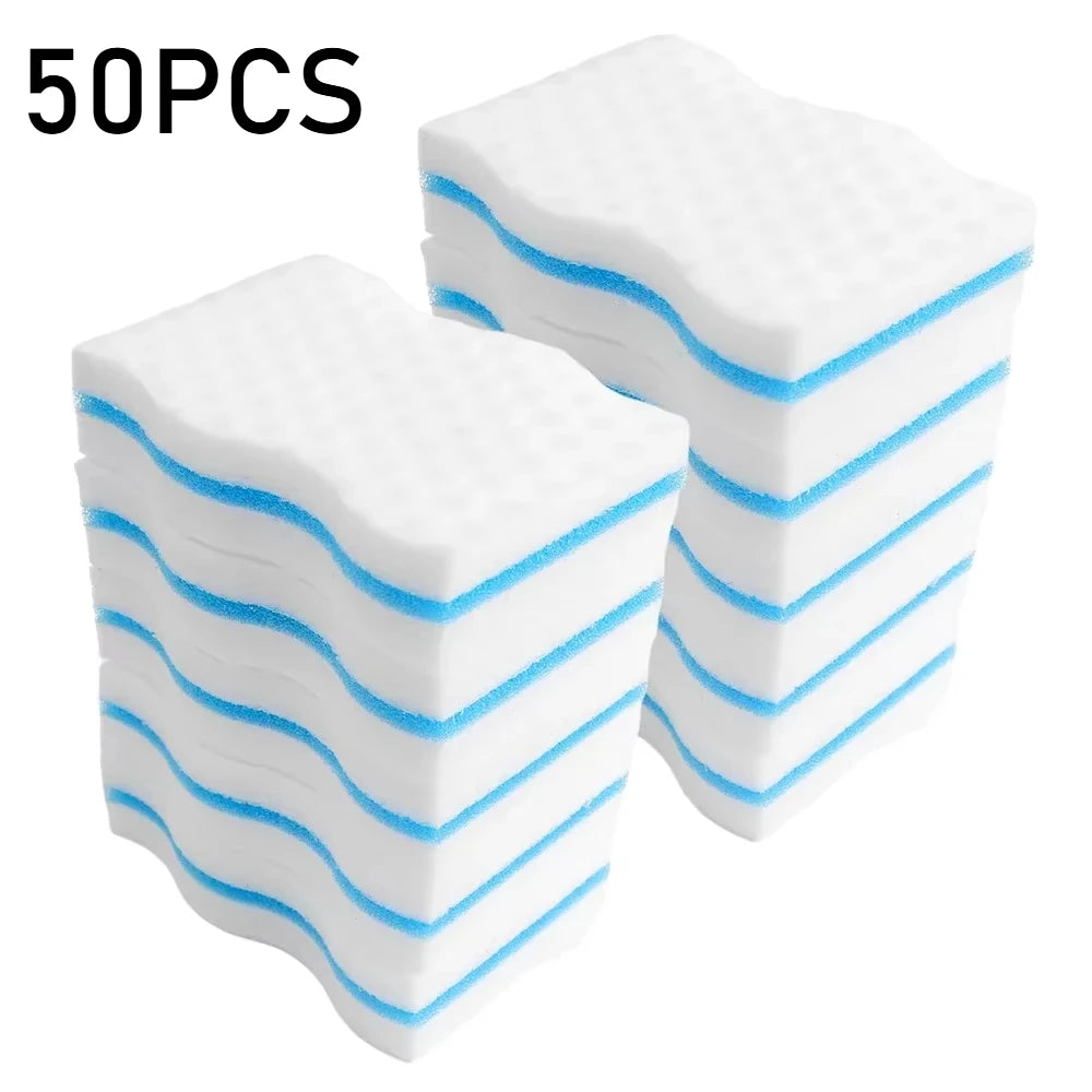 Éponge magique – Lot de 50 pièces éco-friendly 10×6 cm. Éponges blanches avec insert bleu ondulé pour vaisselle