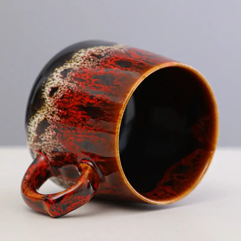 Mug en Céramique Clay 350 ml – Tasse Universelle avec motif rouge et noir, idéal pour le café ou le thé
