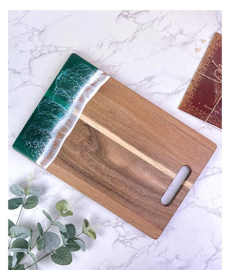 Planche Bois Acacia Artisanale durable écologique et élégante avec motif vague résine verte