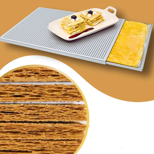 Plaque cuisson perforée 2mm – Idéale pour mille-feuilles avec couches croustillantes et pâte dorée