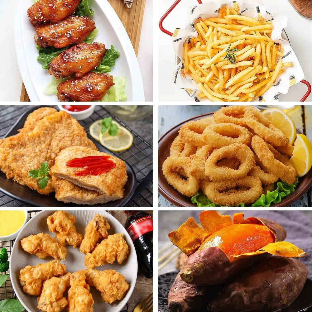 Plaque de cuisson inox antiadhésive pour four et air fryer montrant ailes de poulet, frites, escalopes panées, rondelles d'oignon, morceaux de poulet frit et patates douces