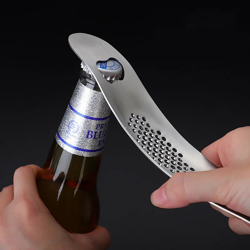 Presse-Ail Manuel Inox Cuisine – 2-en-1 Rapide et Durable utilisé comme ouvre-bouteille en acier inoxydable