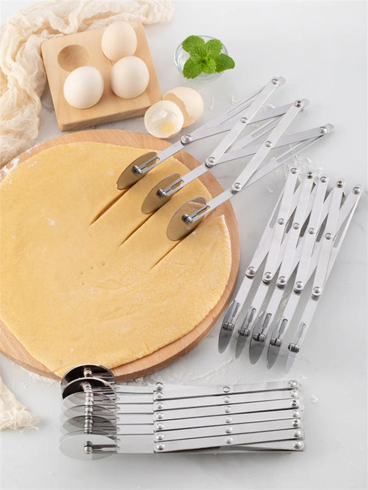Roulette à pâte inox extensible – Découpe précise pour pâte sur planche en bois avec œufs et menthe