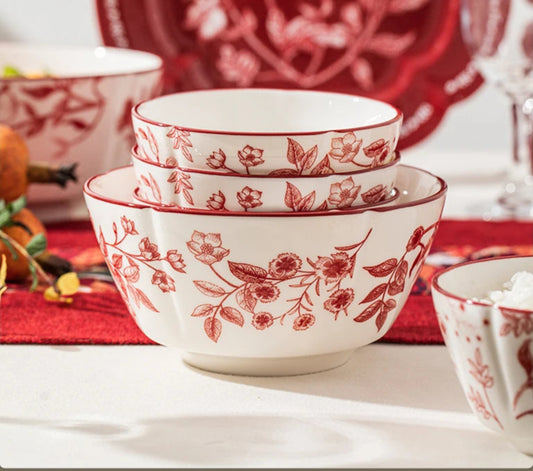 Bol et Assiette en Céramique SOLECASA avec motifs floraux en rouge et blanc, parfaits pour la présentation des plats