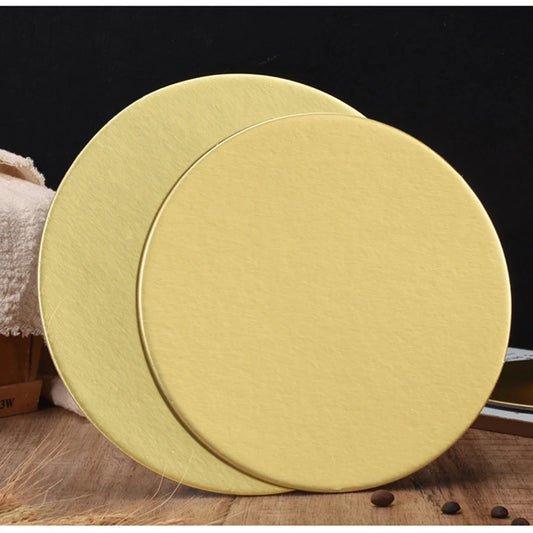 Supports Gâteaux Jetables Solides - Lot de 20 en carton doré, idéal pour la présentation de gâteaux