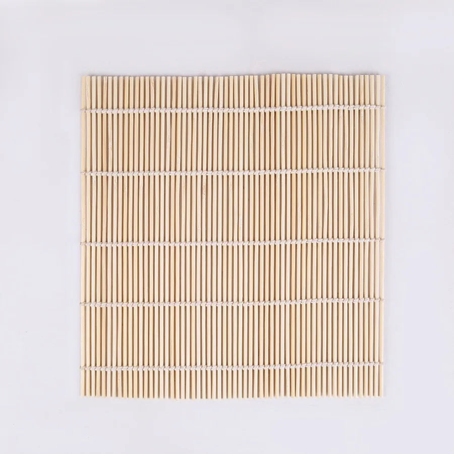 Tapis à Sushi en Bambou – Rouleau Maki Maison Facile, idéal pour préparer des sushis à domicile.