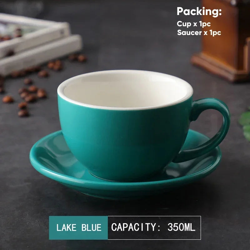 Tasse à Café & Thé avec Soucoupe – Design Nordique Élégant en bleu lake, idéale pour vos pauses café