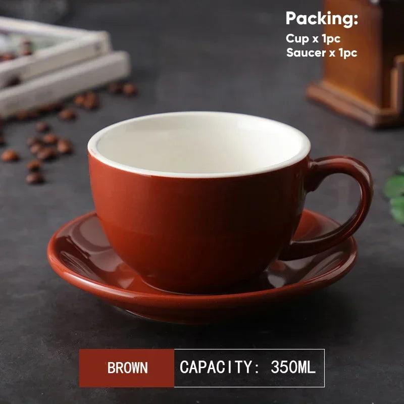 Tasse à Café & Thé avec Soucoupe – Design Nordique Élégant en marron avec une capacité de 350ML