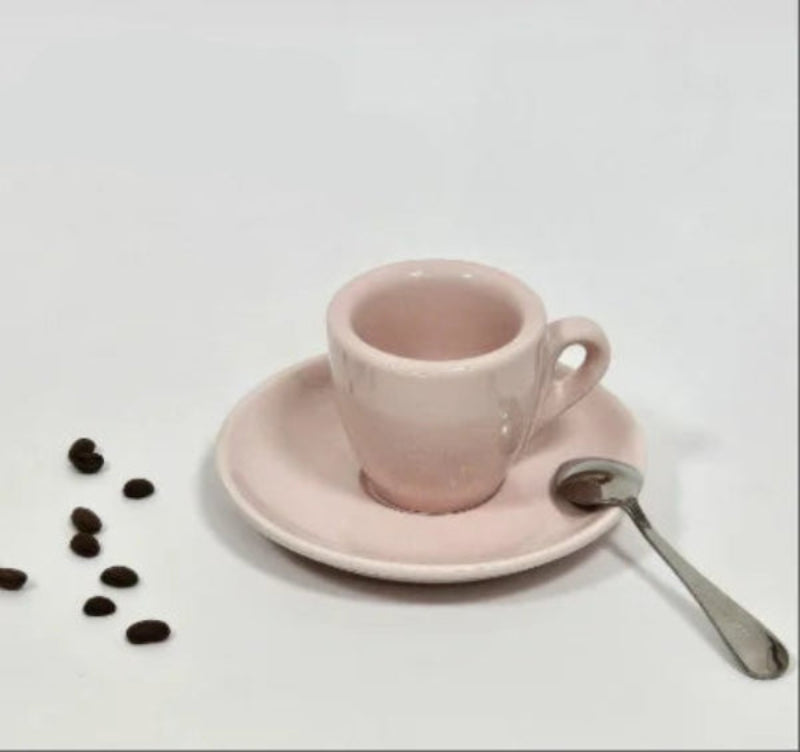Tasse Espresso Italienne avec Soucoupe – 60ml en rose avec cuillère pour un café élégant