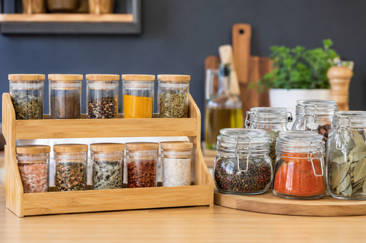Quels pots à épices choisir ? Guide pour bien choisir ses contenants