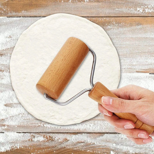 Petit Rouleau pâtisserie bois inox – Précis pour pizza utilisé pour étaler la pâte à pizza sur une surface en bois