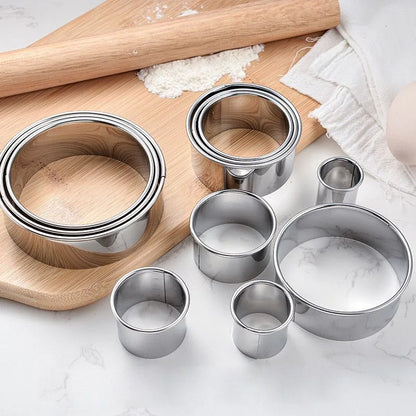 Set de 5 Moules Ronds en Acier Inoxydable pour Biscuit, Pâtisserie et Cookies – Tailles Variées 3.5cm à 7cm – Outils de Cuisine Multifonctions - Ustensile de chef