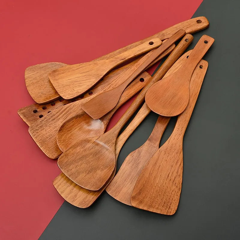 Ustensile de Cuisine en Bois – Cuillère ou Spatule Écologique ensemble de cuillères et spatules en bois durables