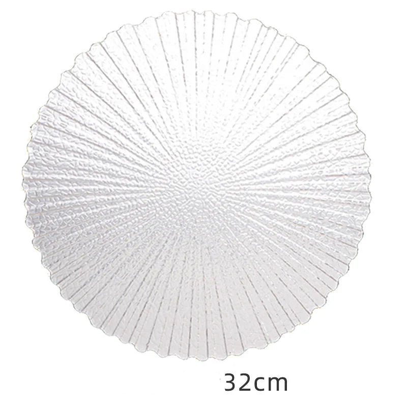 Assiette en verre transparente avec bordure dorée élégante de 32 cm de diamètre, design raffiné et moderne.