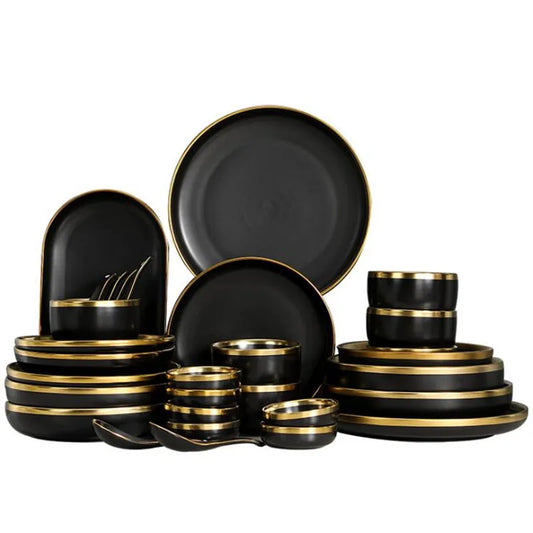 Service complet d'assiettes en céramique noires bord doré, élégant et moderne pour toutes les occasions