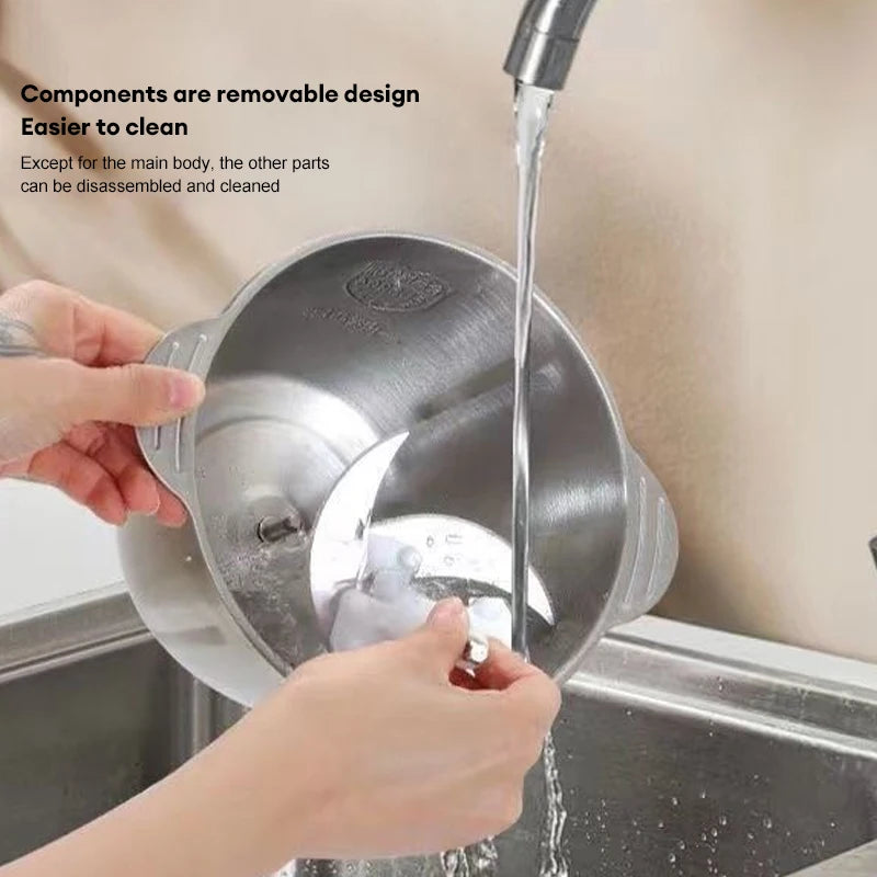 Un hachoir électrique inox 5L pour la viande et légumes, facile à démonter et à nettoyer sous l'eau.