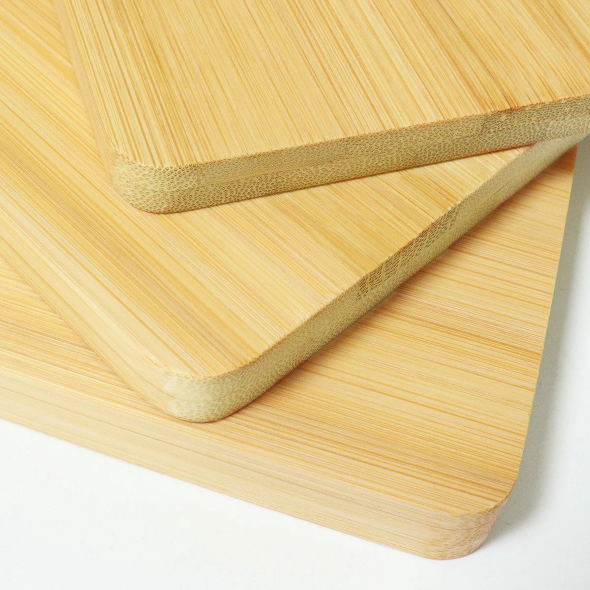 Planche à découper bambou en plusieurs tailles pour une cuisine pratique et durable
