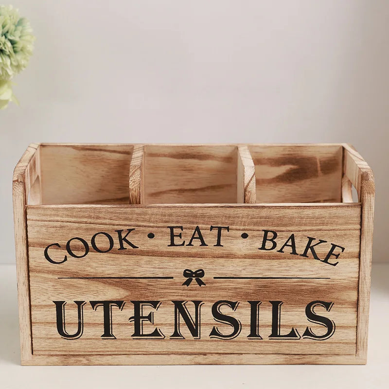 Boîte à couverts en bois 3 Compartiments avec inscriptions Cook Eat Bake pour organiser votre cuisine