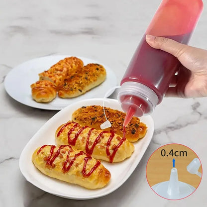 Bouteilles à Sauce Squeeze Réutilisables – 360 à 720 ml, parfaites pour doser les sauces sur des plats cuisinés.