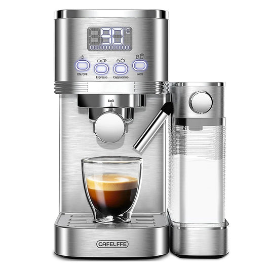 Machine à café automatique avec mousseur à lait intégré pour préparer facilement des cafés de barista.