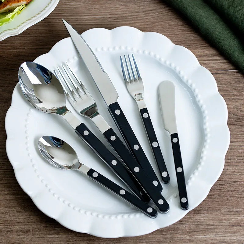 Set Élégant de couverts en Inox pour 1 personne avec poignées noires à pois blancs