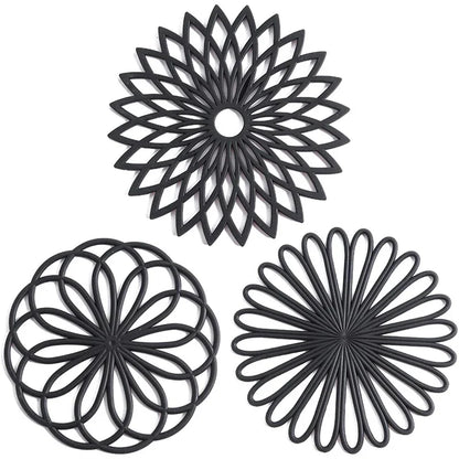 Jeu de trois Dessous de Plat Silicone – Protection Table noirs en silicone motifs floraux géométriques