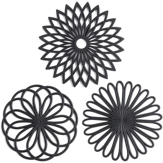 Jeu de trois Dessous de Plat Silicone – Protection Table noirs en silicone motifs floraux géométriques