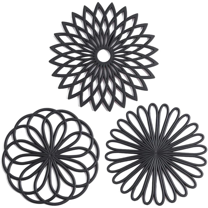 Dessous de Plat Silicone – Protection Table trio de dessous de plat noirs en silicone motif fleur antidérapant résistant chaleur