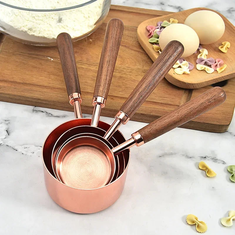Cuillères doseuses Inox bois avec poignées en bois, ensemble de mesures culinaires dans bol en cuivre