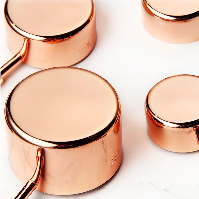 Cuillères doseuses Inox bois en cuivre brillant pour mesurer les ingrédients en cuisine