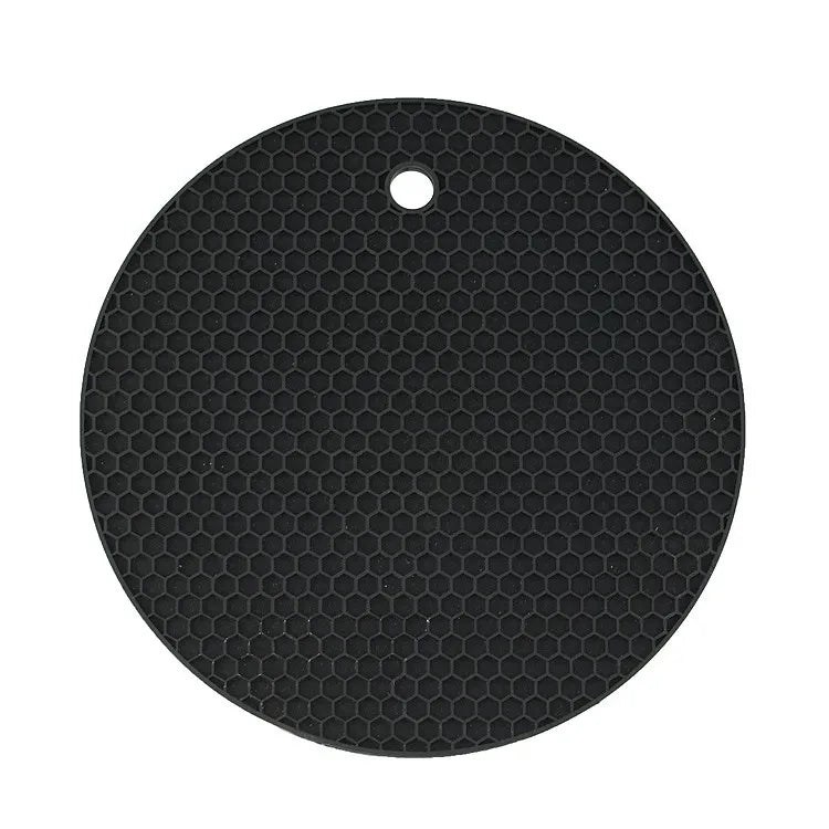 Dessous de Plat Silicone 18cm – Antidérapant & Résistant. Plateau rond noir alvéolé avec trou de suspension pour cuisine