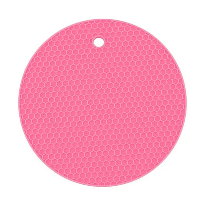 Dessous de Plat Silicone 18cm – Antidérapant & Résistant. Rond rose alvéolé avec trou de suspension