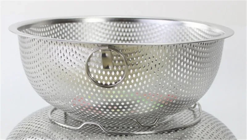 Égouttoir en Inox – Passoire de Cuisine en Acier Inoxydable Multi-Usages avec perforations pour un drainage efficace