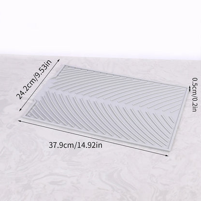 Tapis Égouttoir Silicone Multifonction gris 37,9 x 24,2 cm avec reliefs drainants pour vaisselle et ustensiles