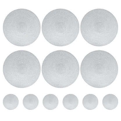 Set 6 Napperons & 6 Dessous de Verre – Tressé, Moderne. Six napperons ronds gris clair tressés et six dessous de verre