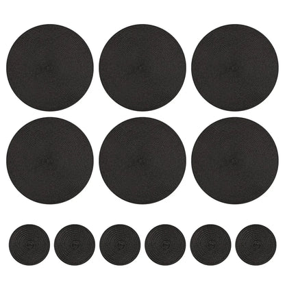Set 6 Napperons & 6 Dessous de Verre – Tressé, Moderne. Ensemble noir rond tressé de 6 napperons et 6 dessous pour table